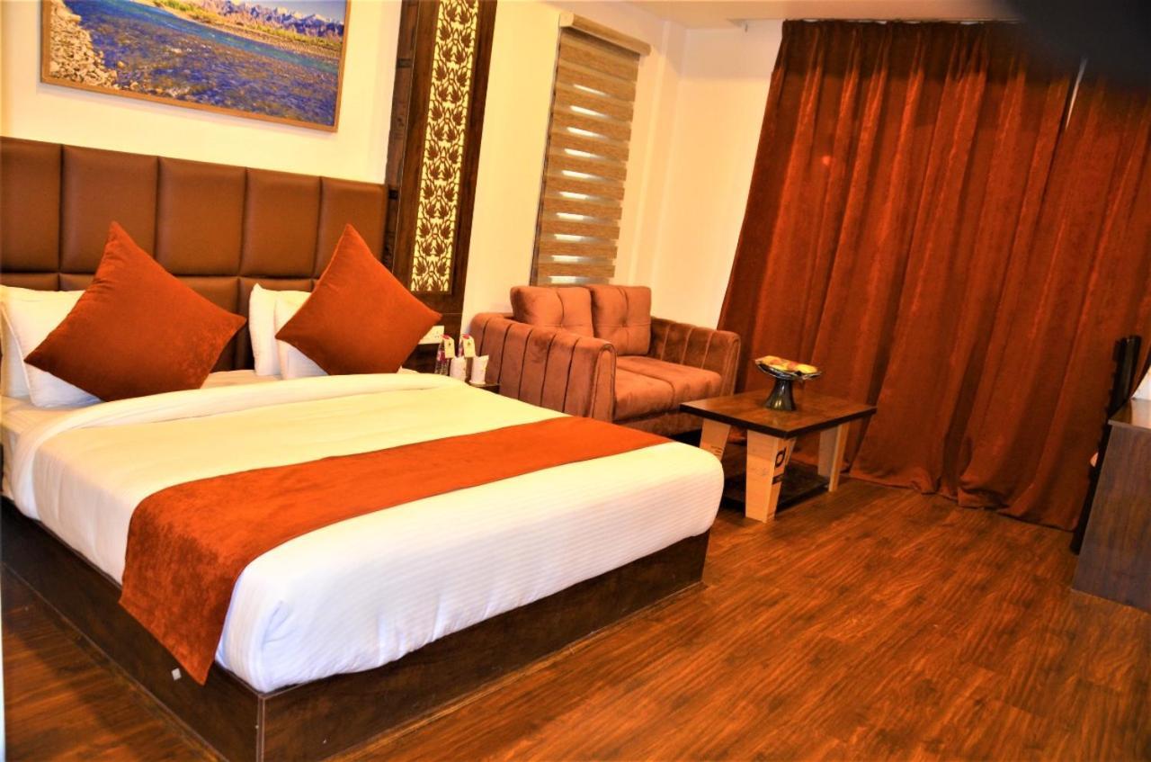 Kareem Residency Hotel Srinagar  Ngoại thất bức ảnh